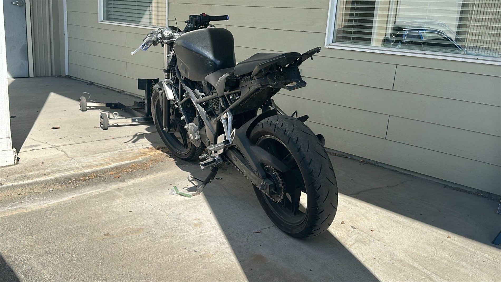 A189825: 2015 CAFE RACER- HONDA CBR300 - Image 3